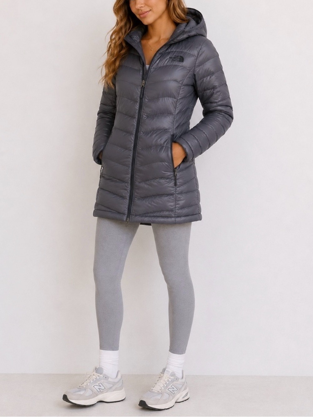 The North Face Lorelei Down Jacket Hooded Puffer Charcoal Gray Silver Size L